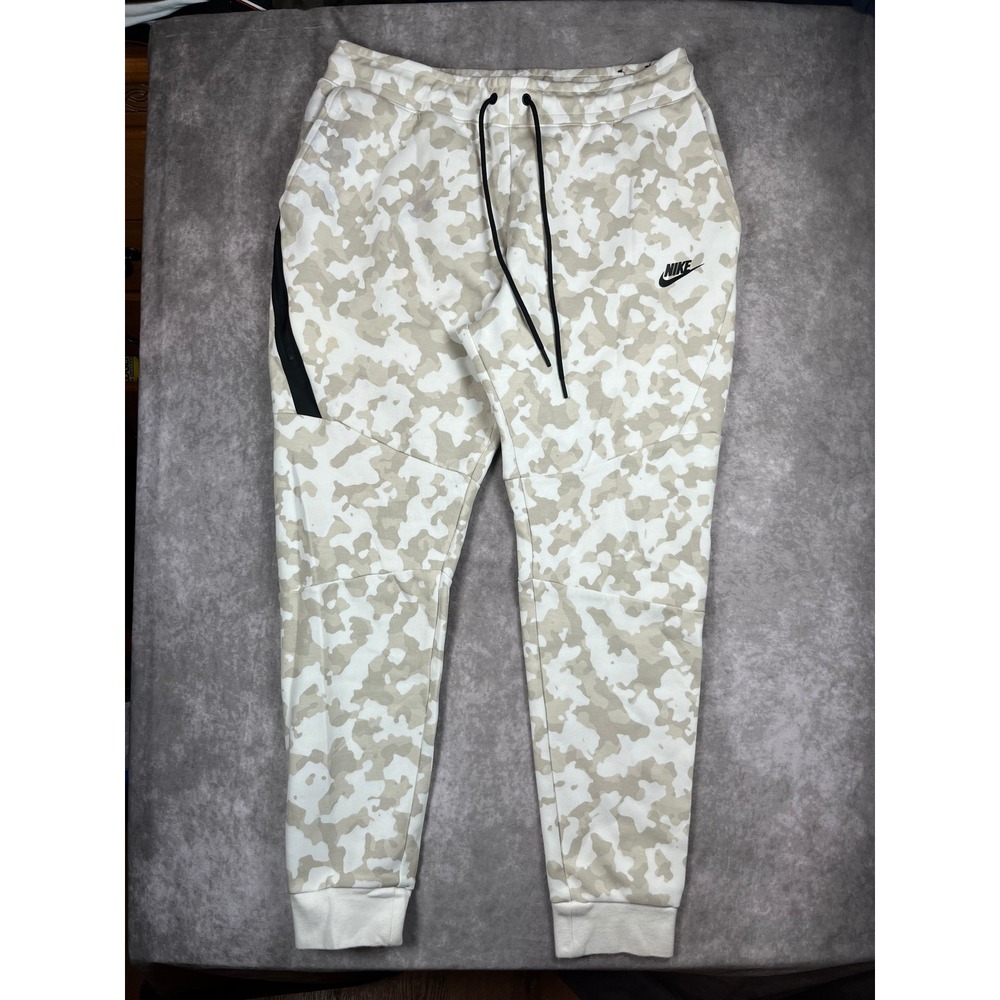 Nike Tech Fleece Joggers Mens Large Desert Camo Tapered Sweatpants White Tan - Picture 2 of 6